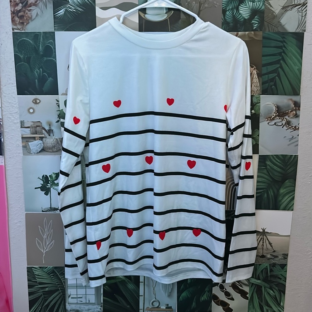 ☑️Size S exclusive hearts, long sleeve